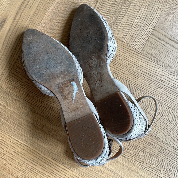 Sigersion Morrison nude leather flats with ankle strap, size 8.5 - Picture 5 of 7